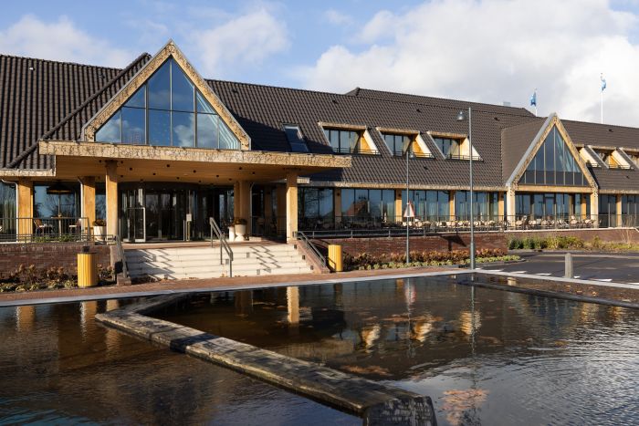 HR Van der Valk Volendam 2