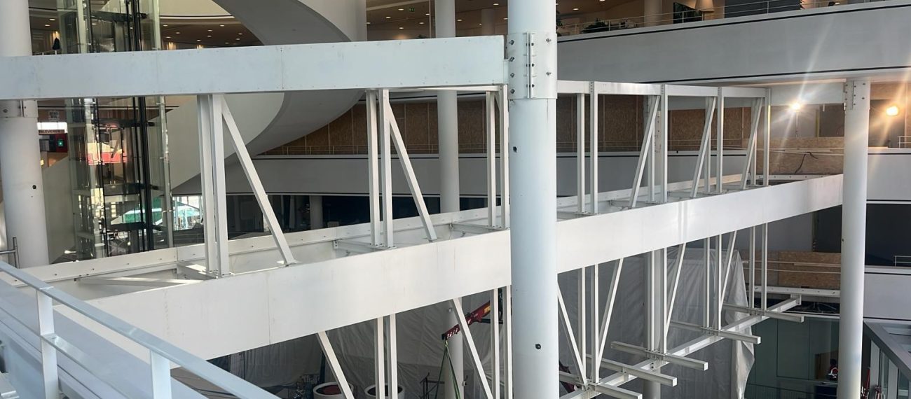 VM Transformatie Stadshuis Nieuwegein Plaatsing Loopbrug